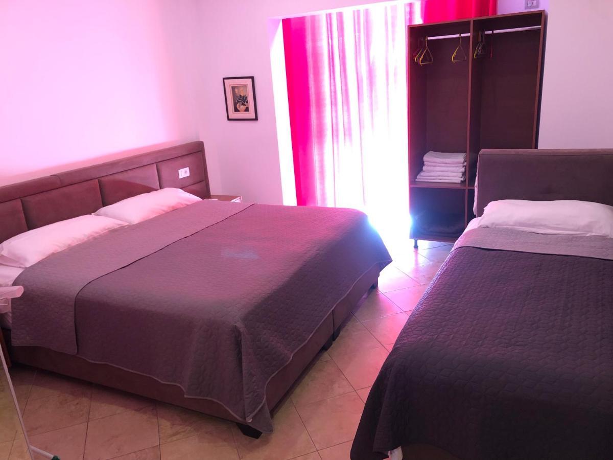 Hotel Apartments Ardo Голем Екстериор снимка