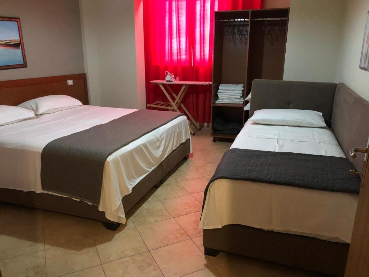 Hotel Apartments Ardo Голем Екстериор снимка